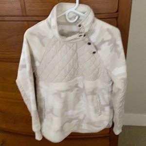 Abercrombie Asymmetrical Snap-Up Fleece - camouflage